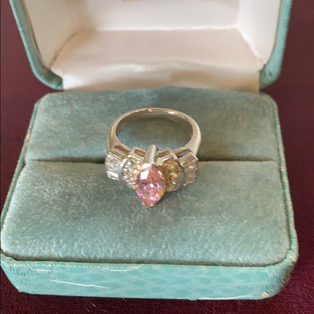 Silver ring - Picture 2 of 2